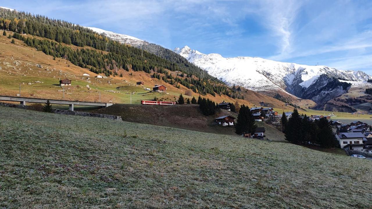 Yeti Lodge Sedrun Exterior photo